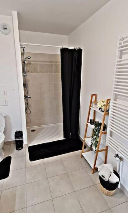 Ferienwohnung Loft Climatise Parking Gratuit 5Min Gare Le Plessis-Bouchard Exterior foto
